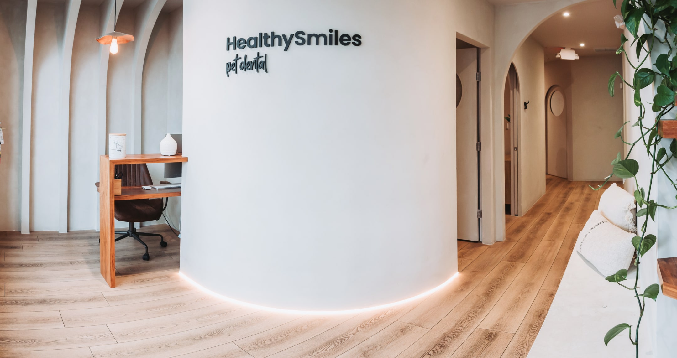 HealthySmiles Pet Dental